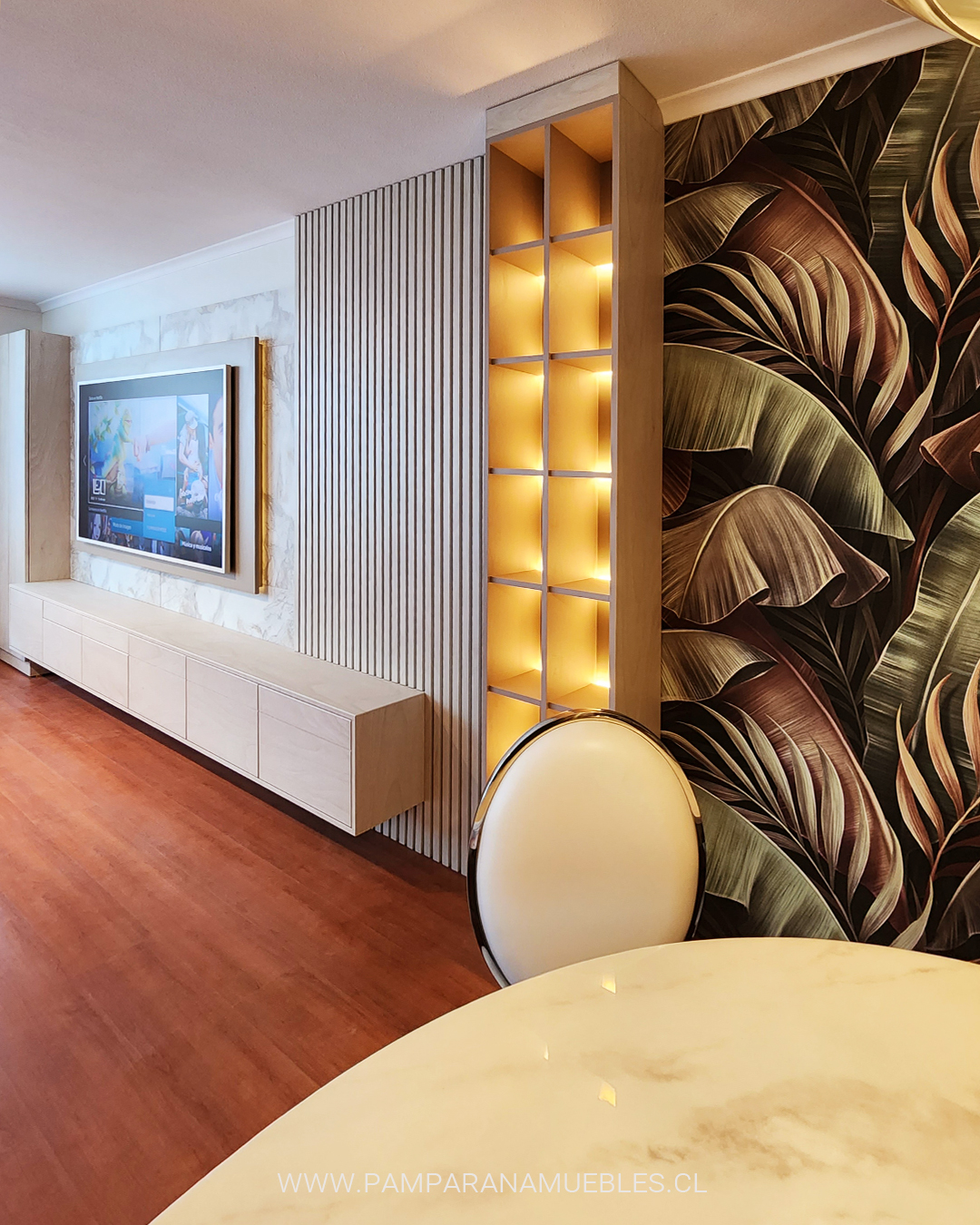 Comedor con papel mural